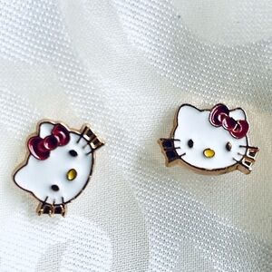 NWT Hello Kitty by Sanrio Earrings  Cute Hello Kitty Earrings Party Accessory